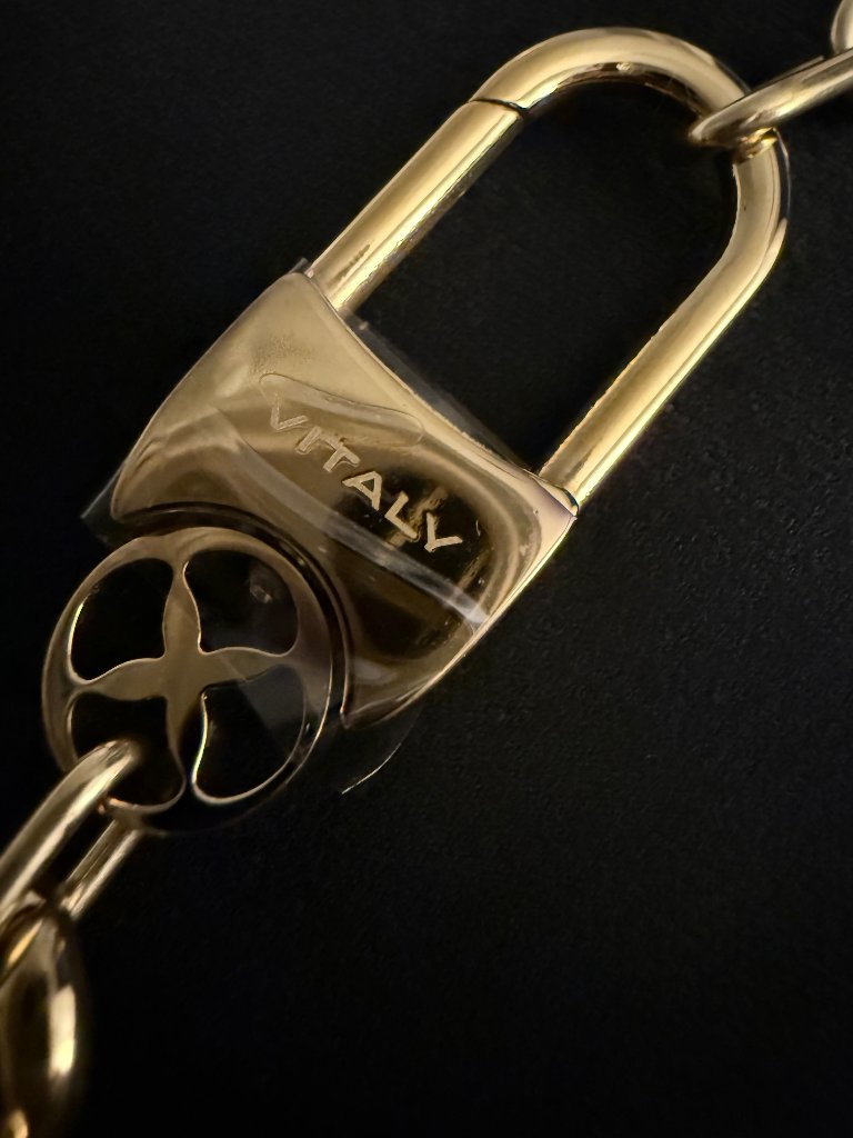 Vitaly Shimmer Gold Necklace — image 5 of 8